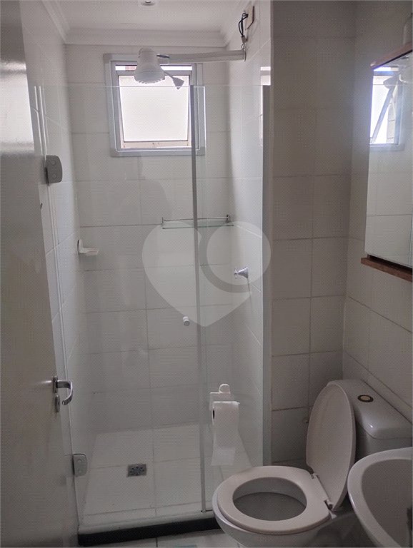 JARAGUÁ – FIT JARAGUÁ. Apartamento lindinho, em condomínio praticamente novo, super organizado e agradável, em local tranquilo com vista livre.