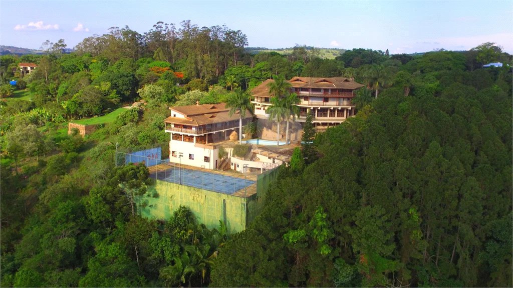 Casa à venda com 14 quartos, sendo 10 suítes, em Observatório, Vinhedo, SP