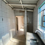 Casa Térrea com 3 dormitórios, sendo 2 suítes.