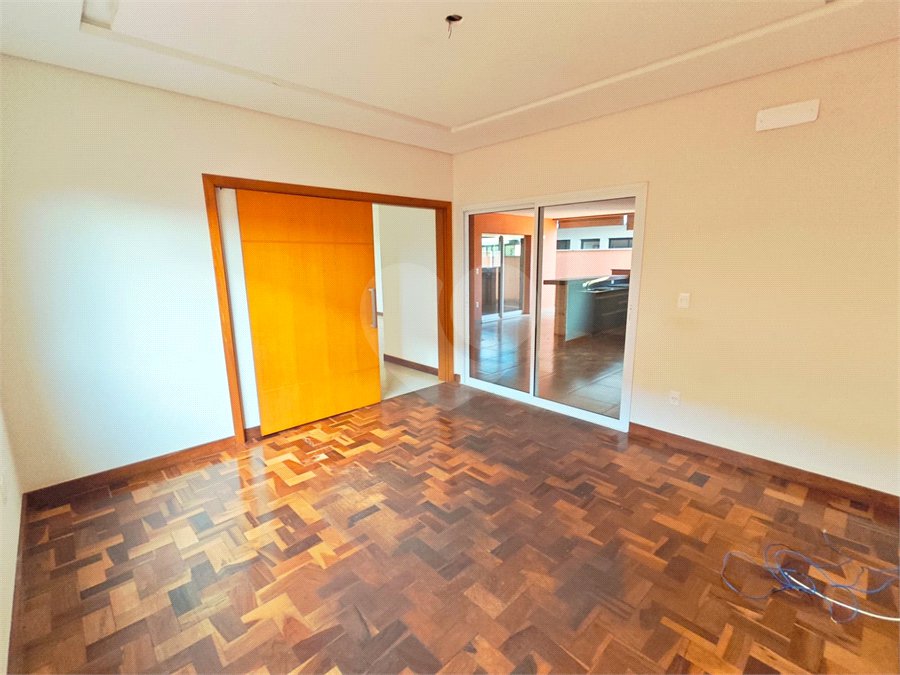 Exclusividade e Sofisticação no Swiss Park: O Sobrado Perfeito em São Carlos, com, 3 suites,2 salas, área Gourmet, persianas blackout automatizadas.