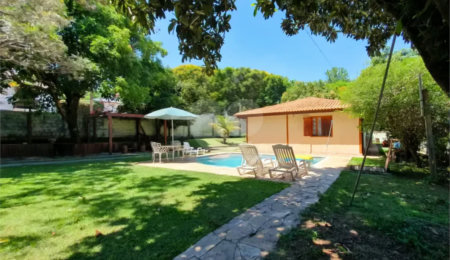 Casa à venda com 3 quartos, sendo 1 suíte,  no condomínio Fazenda São Joaquim, Vinhedo - SP