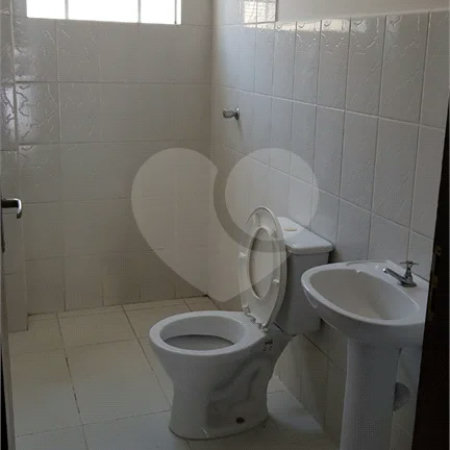 sala comercial_Jardim Bom Principio- Indaiatuba-SP. AU 60m2 valor locacao R$880,00 mais valor iptu.