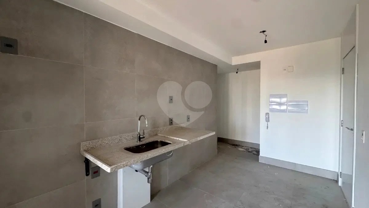 Apartamento para venda em Campo Belo com 3 quartos, sendo 3 suítes, 136m²