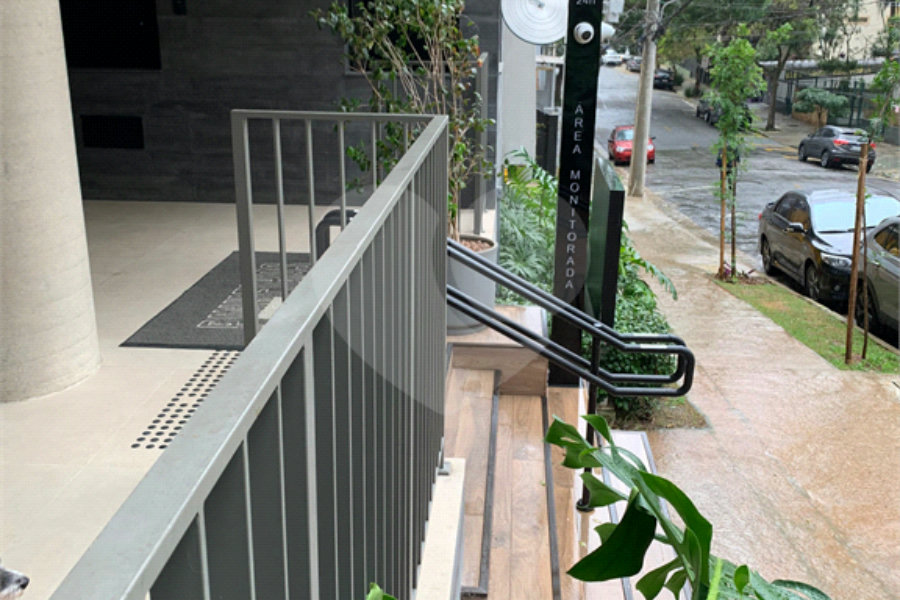 PINHEIROS - APARTAMENTO NOVO MOBILIADO