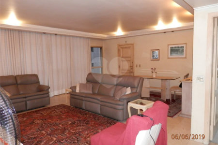 APARTAMENTO PRÓXIMO METRÔ SÃO JUDAS.