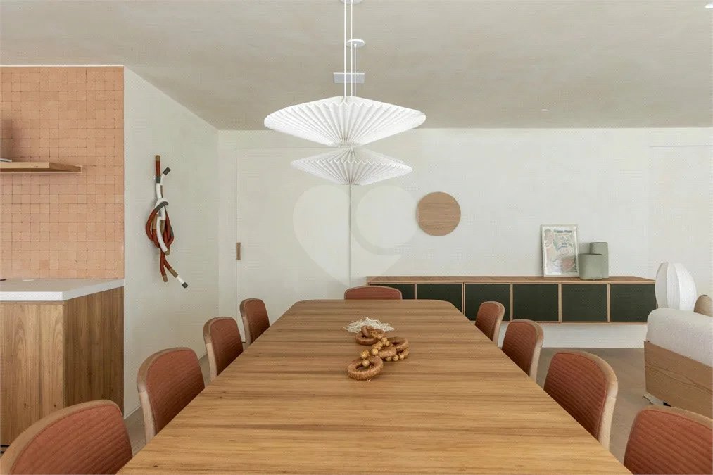 Apartamento à venda com 4 quartos, sendo 3 suítes,  em Itaim Bibi, São Paulo, SP