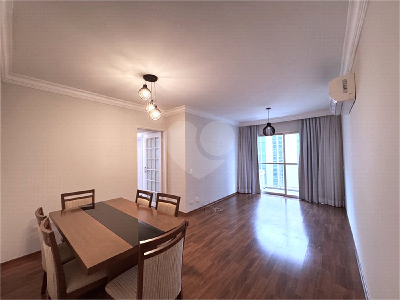 Apartamento Moema – 3 Dormitórios - Ar Condicionado - 80 mts², 2 Vagas