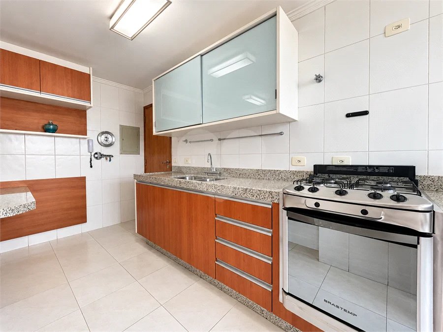 Apartamento com 3 dormitórios sendo 1 suíte à venda em Higienópolis, São Paulo - SP