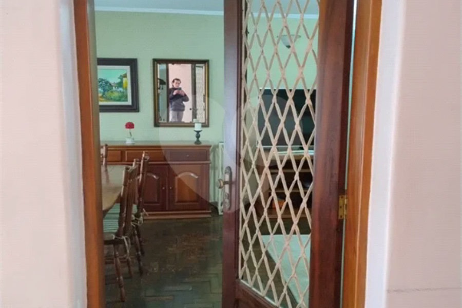 Casa térrea no TREMEMBÉ com espaços amplos em todos os ambientes! Agende uma visita