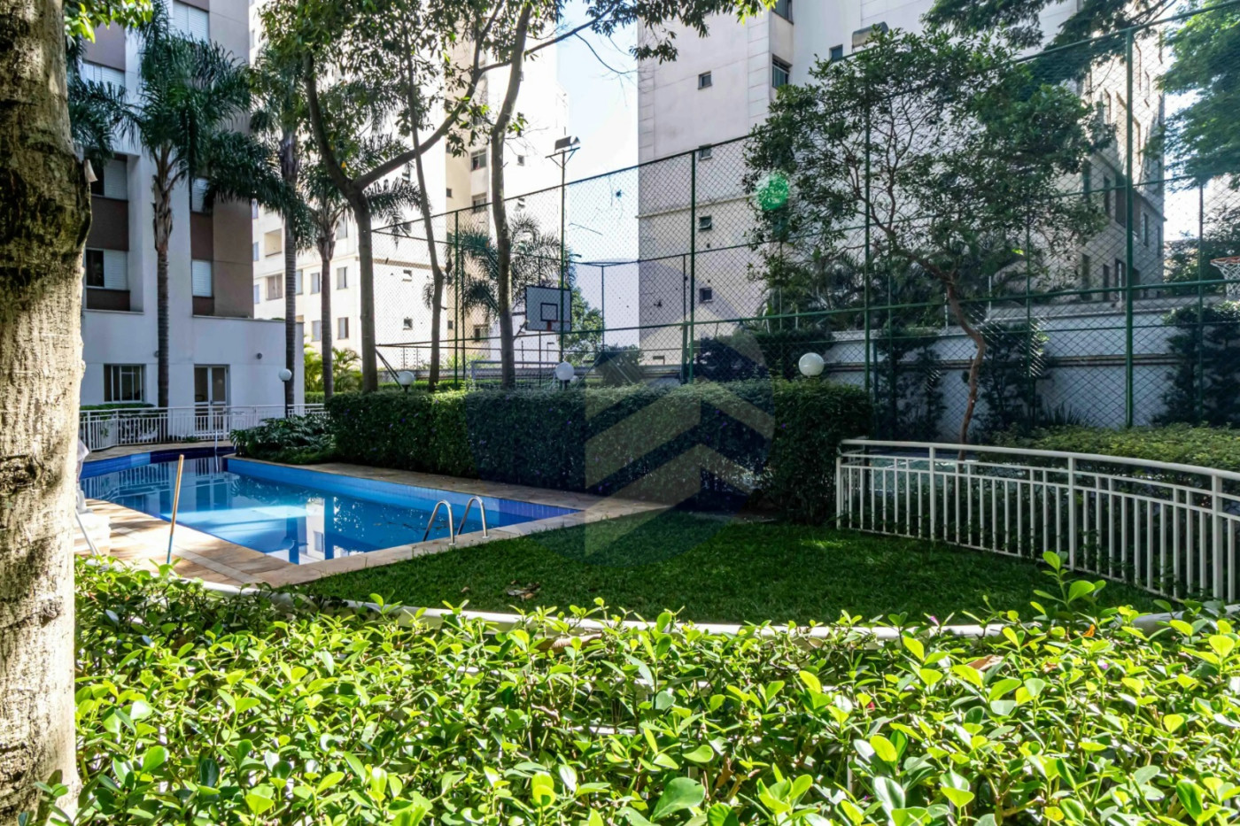 Apartamento à venda com 3 quartos, sendo 1 suíte, em Jardim Esmeralda, São Paulo - SP