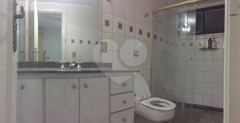 Oportunidade - Apto. 4 Suites / 4 Vagas de garagem
