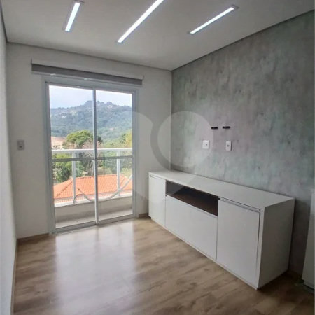 Apartamento de 2 quartos com planejados, sacada e lazer completo| Condomínio| São Roque