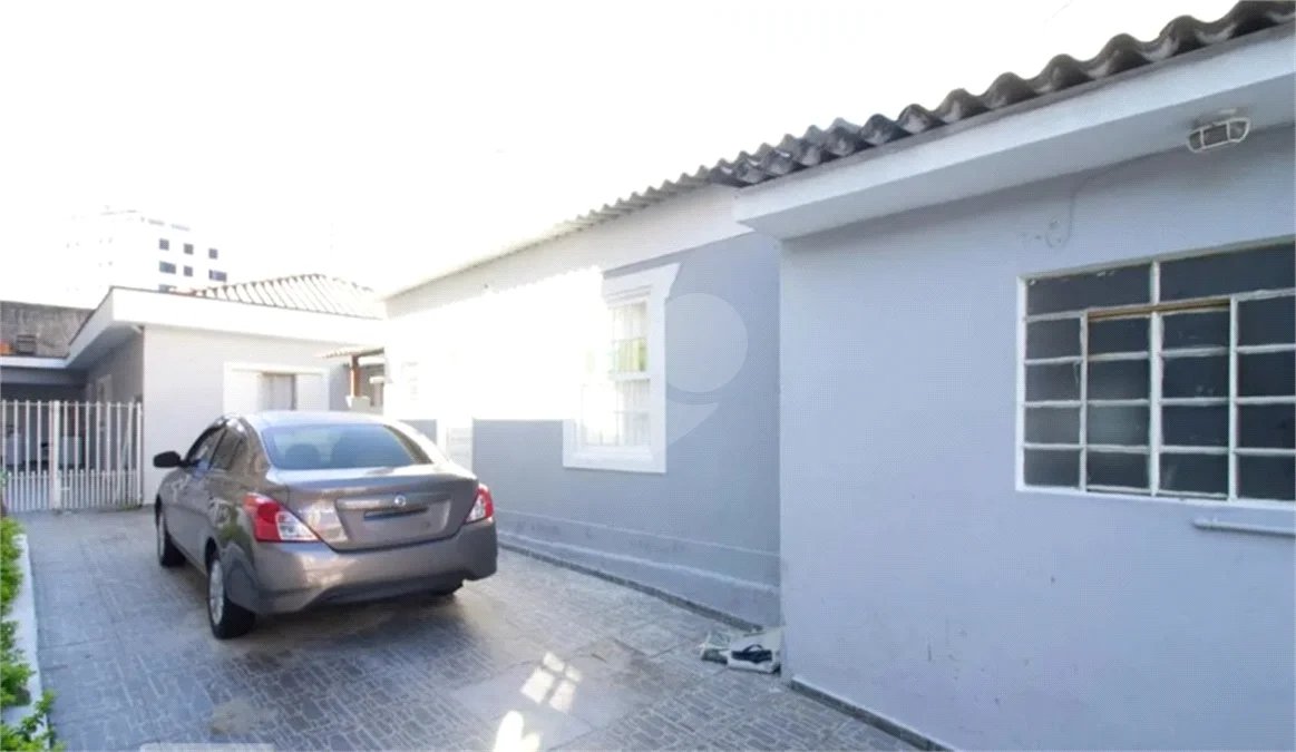 Imóvel Comercial e Residencial à Venda na Avenida Guarulhos – 285,95 m²
