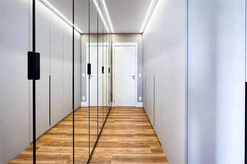 Apartamento à venda com 3 suítes em Chácara Santo Antônio, São Paulo, SP