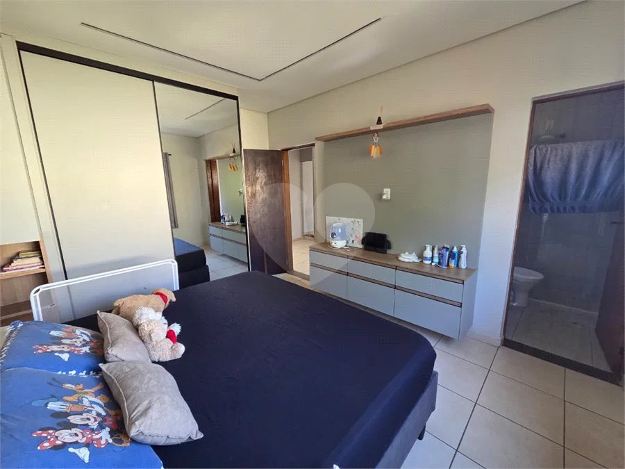 Casa com 3 dormitórios e piscina no Condomínio Cafezal VI em Itupeva SP