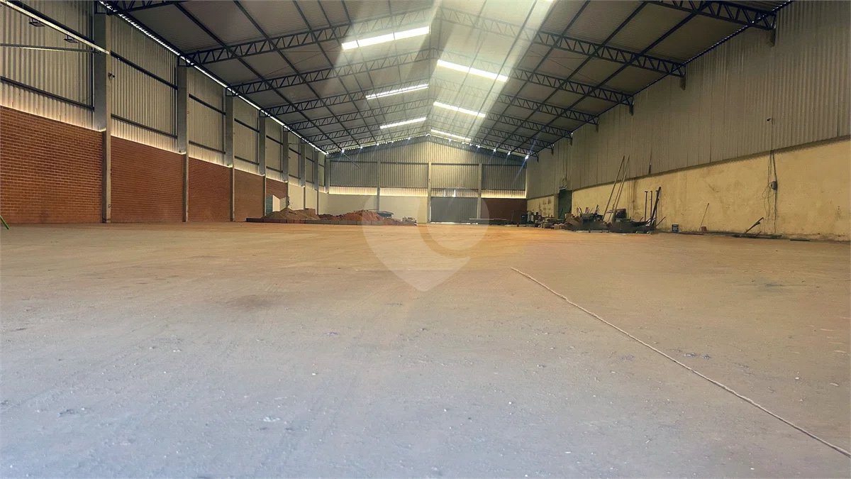 GALPÃO INDUSTRIAL PARA LOCAÇÃO | RODOVIA PRESIDENTE DUTRA - Canas/SP • Km 47 • Alto do Cruzeiro / Zona Rural