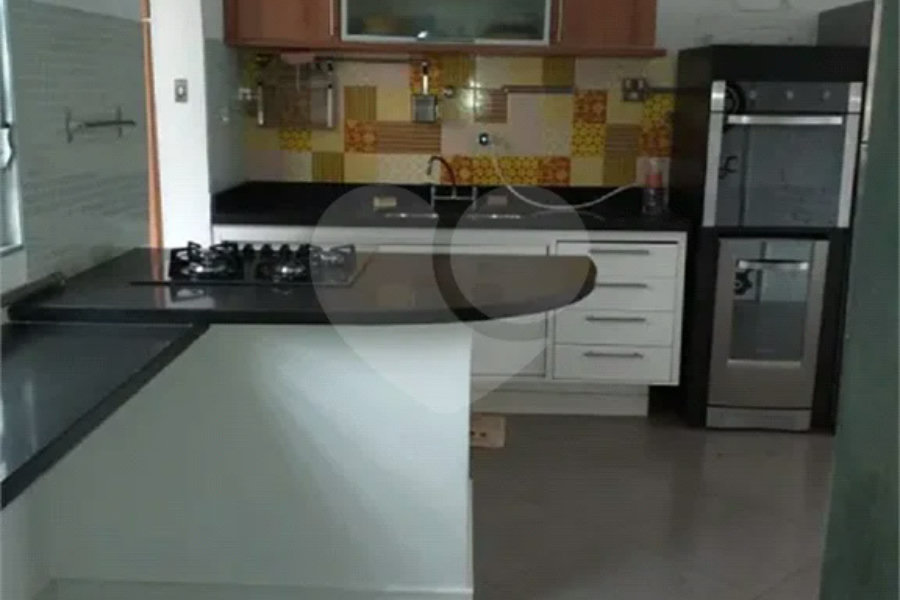 Excelente apartamento duplex a Venda e a 50 metros do Parque da Aclimação. Venha Visitar e Conhecer!