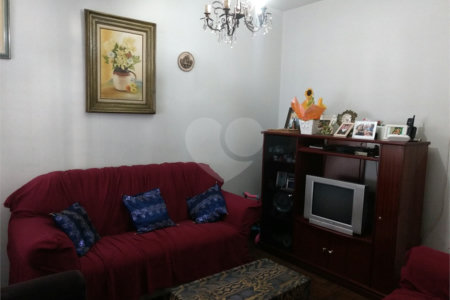 Casa isolada à venda com 03 dormitórios 02 vagas no Brooklin Paulista