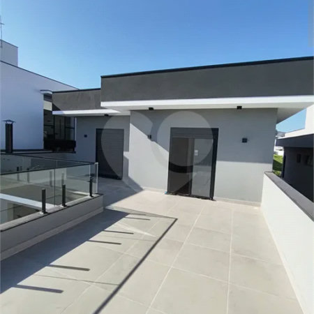 Casa com 3 suítes, piscina e área gourmet em terreno de 360m²
