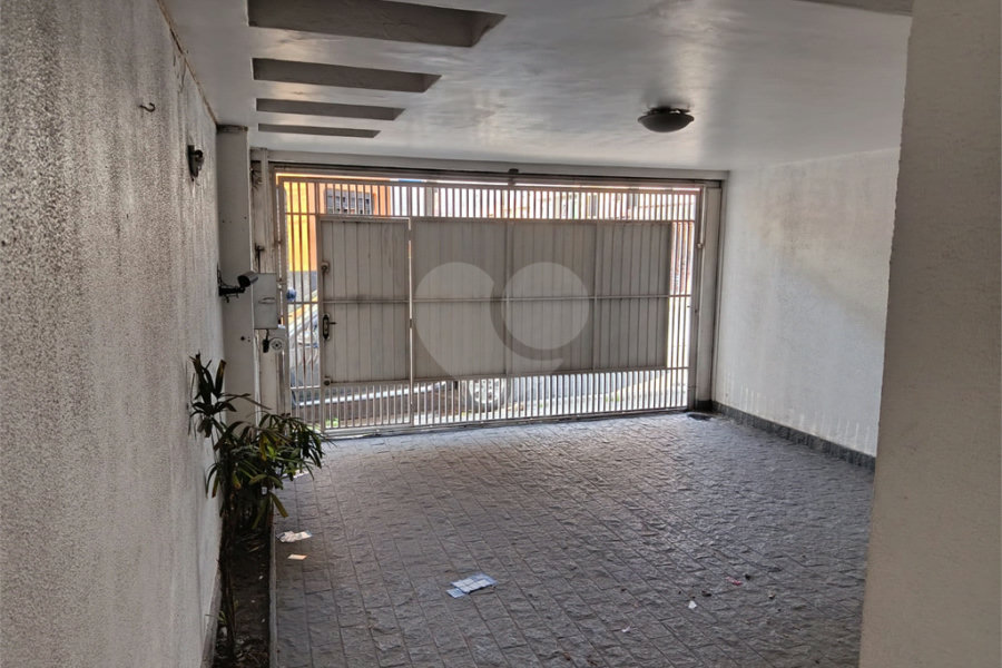 Oportunidade! Sobrado 3 Dorms/ 1 Suíte e 2 Vagas