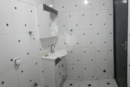 Apartamento à Venda no Bairro do Brás com 52 m² 2 quartos e armário embutido