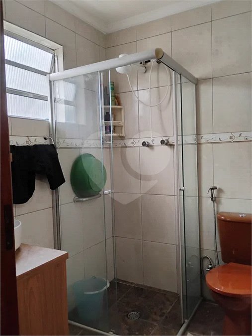 Vende-se casa na Vila Santa Catarina - Excelente oportunidade para investimento e geração de renda