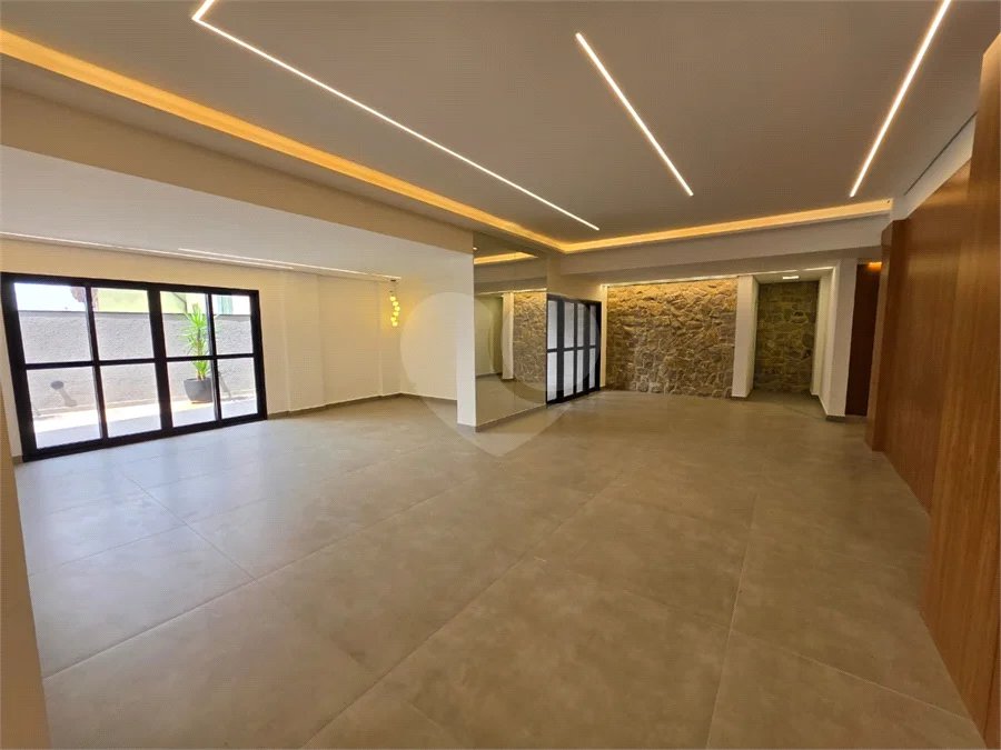 46 m², 2 dormitórios, suíte e lazer completo no rooftop, próximo ao metrô
