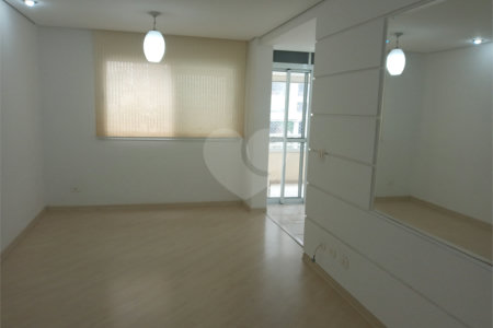 Apartamento para alugar com 79m², 2 suítes e 2 vagas próximo ao Portal do Morumbi