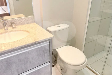 Flat Mobiliado e Reformado de 42 m² com Varanda e Vista Panorâmica em Frente ao Shopping Metrópole – Centro de SBC