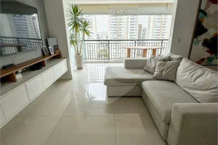 Apartamento de 106 m² no Auge Home Resort, porteira fechada, com 3 dormitórios, 1 suíte, varanda gourmet, 2 vagas, depósito e lazer completo.