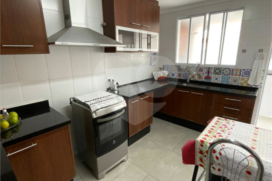 Apartamento na Água Fria – 2 Dormitórios, Cozinha Planejada e Excelente Localização