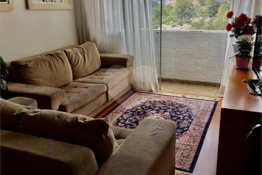 Maravilhoso apartamento em um dos melhores condomínios da zona Norte e próximo ao Metrô Tucuruvi!
