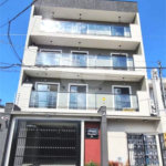 Condomínio fechado – JAÇANA - 12 aptos, sendo 9 com vaga e 3 sem vaga * Todos os aptos com 2 dormit
