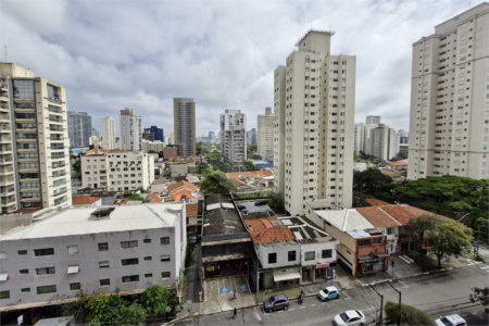 ÓTIMO APARTAMENTO 76 m² ÚTEIS REFORMADO 1 VAGA DE GARAGEM