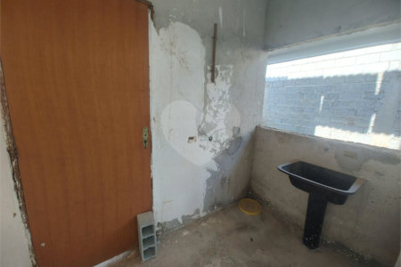Terreno 810 metros à venda em Atibaia com projeto aprovado exclusivo de alto padrão com construção inacabada