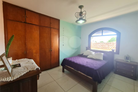 Casa à venda com 3 quartos, sendo 1 suíte, em Interlagos, São Paulo, SP