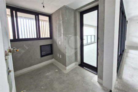 Apartamento à venda com 3 suítes em Brooklin, São Paulo, SP