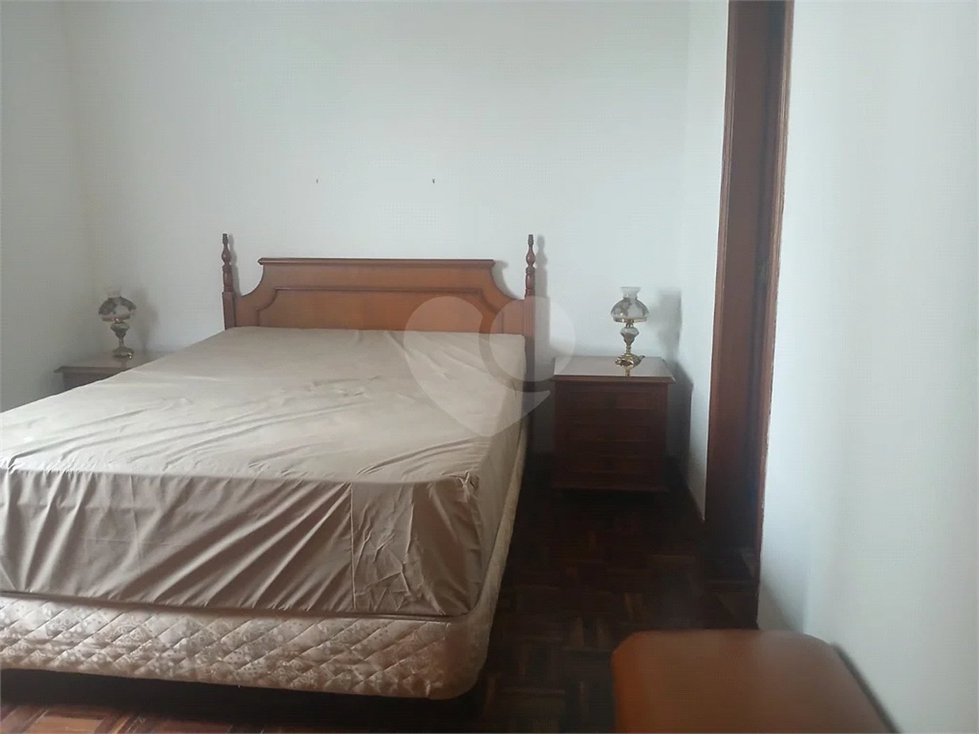 Apartamento a venda com porteira fechada no Belem com 95m com 03 dormitórios espaçoso sendo um suíte, 2 vagas. Aceita Permuta.