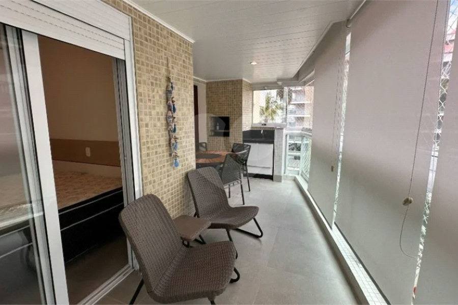 Apartamento à venda com 3 quartos, sendo 1 suíte,  em Riviera de São Lourenço, Bertioga, SP