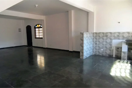 Casa à venda com 187m², 3 quartos, 2 suítes e 2 vagas de garagem próximo à USP