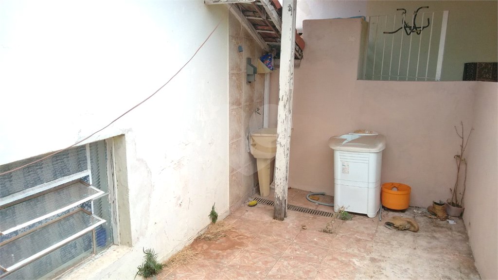 Casa térrea para venda.