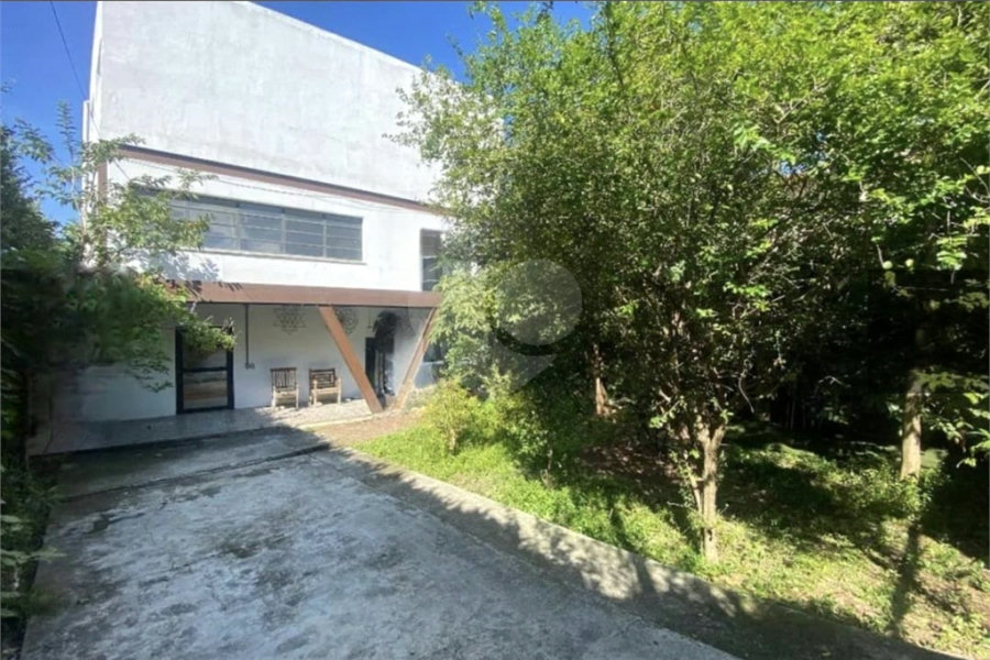 Casa no TREMEMBÉ Casa Estilo Rústico Industrial - JD GUAPIRA - CONDOMÍNIO FECHADO