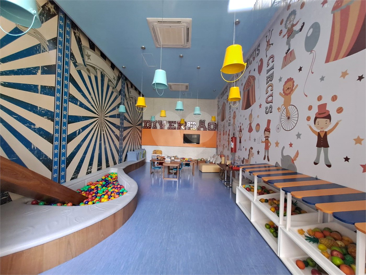 Excelente Apartamento para venda com 4 suítes, 4 vagas e lazer à venda na Vila Mariana!!