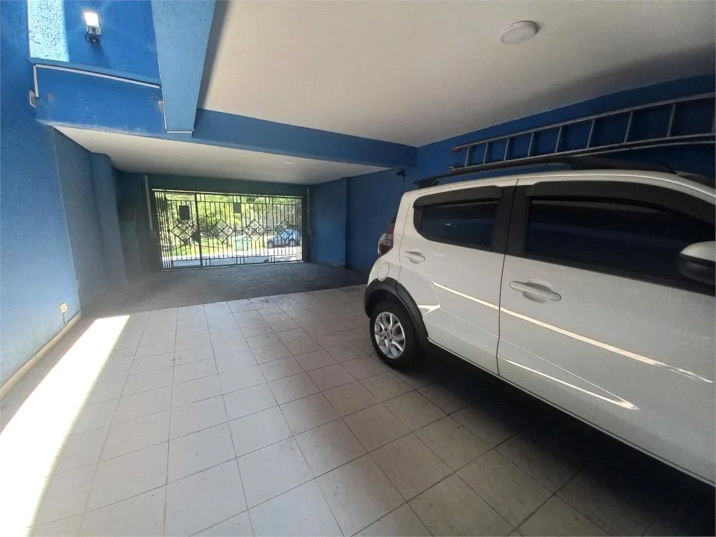 Casa à venda com 5 quartos, sendo 3 suítes, em Jardim Bonfiglioli, São Paulo, SP