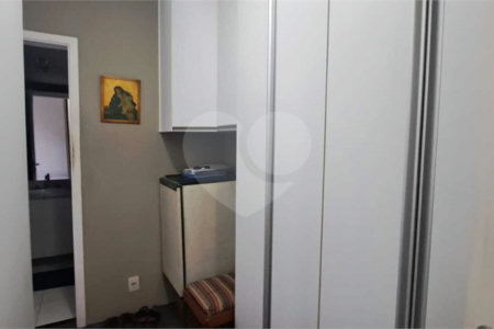Apartamento à Venda no Campo Belo com 123m², 2 Suítes, Churrasqueira e 2 Vagas