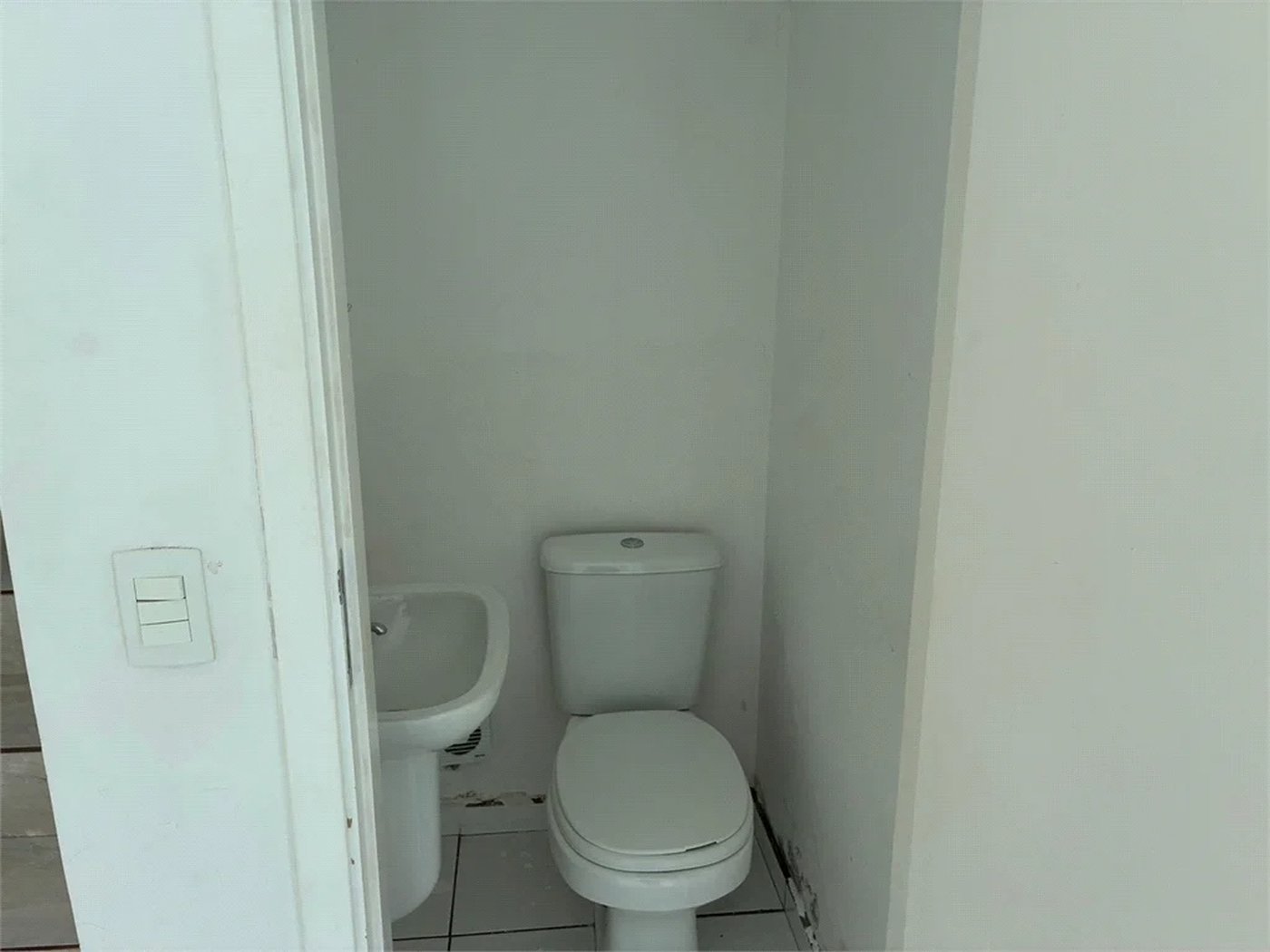 Casa à venda com 3 quartos no condomínio Bosques da Vila - Casa 3° Fase, Cotia - SP