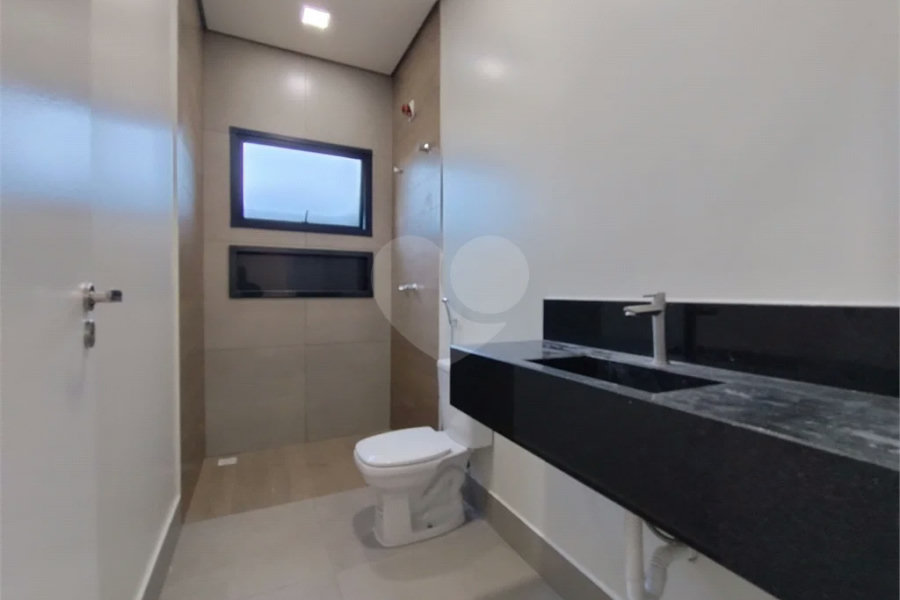 Casa em Condomínio à Venda em Piracicaba/SP.