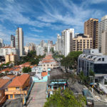 Apartamento para venda e locação na Aclimação de 108m² com 2 dormitórios e 2 banheiros, varanda
