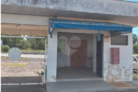 Galpão Comercial .