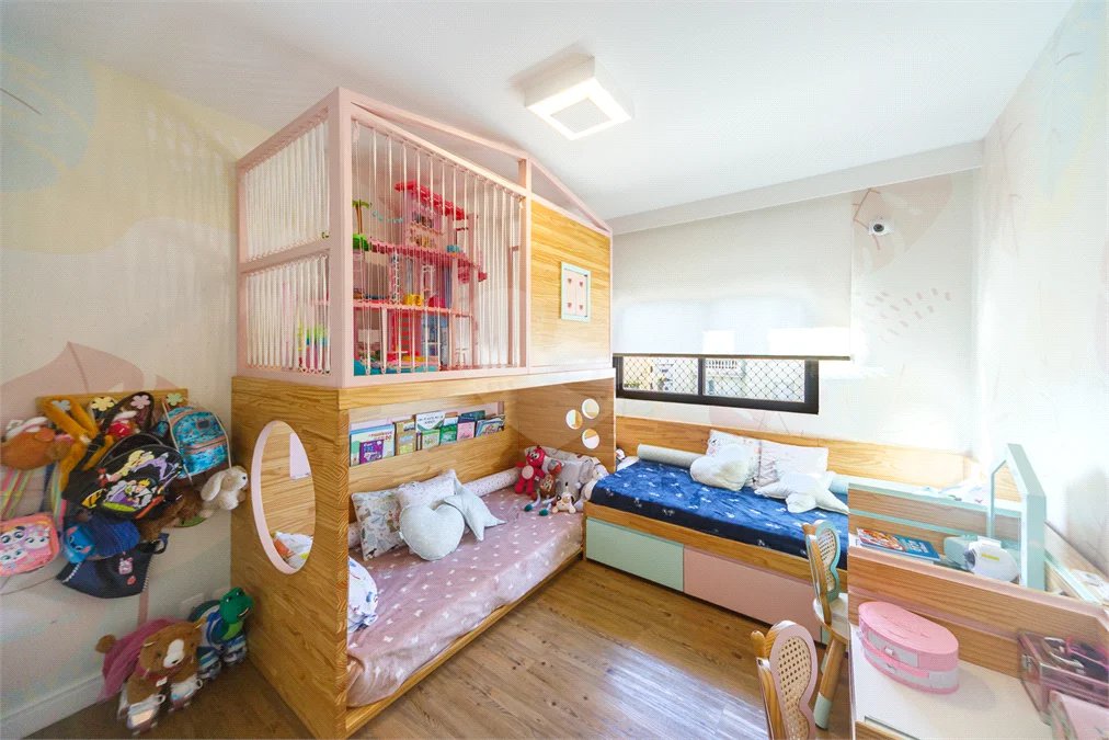 Apartamento de 149,51m2, 3 dormitórios, 1 suíte, toalete social, living 2 ambientes, 2 vagas fixas e lazer completo em Higienópolis.